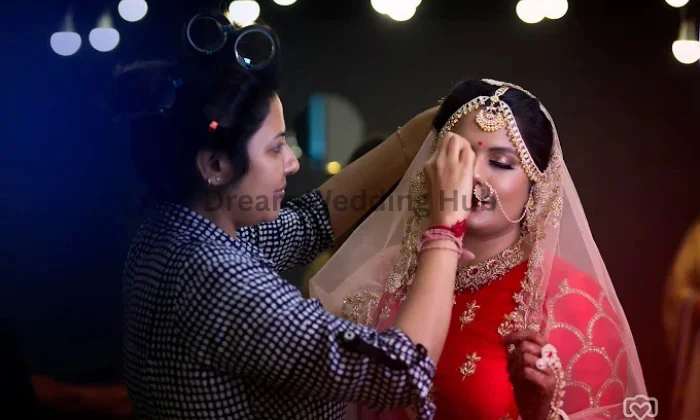 Navratna Photo Studio